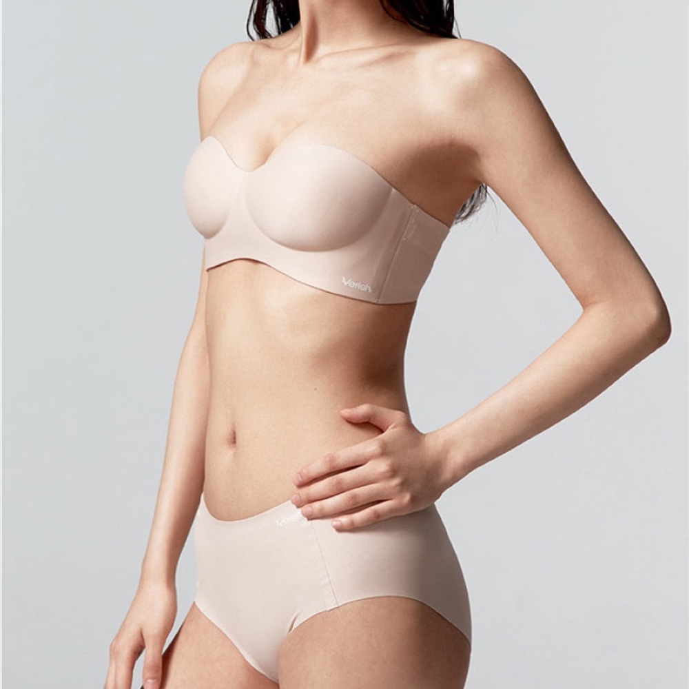 COOL FIT BRA OFF SHOULDER VOLUME